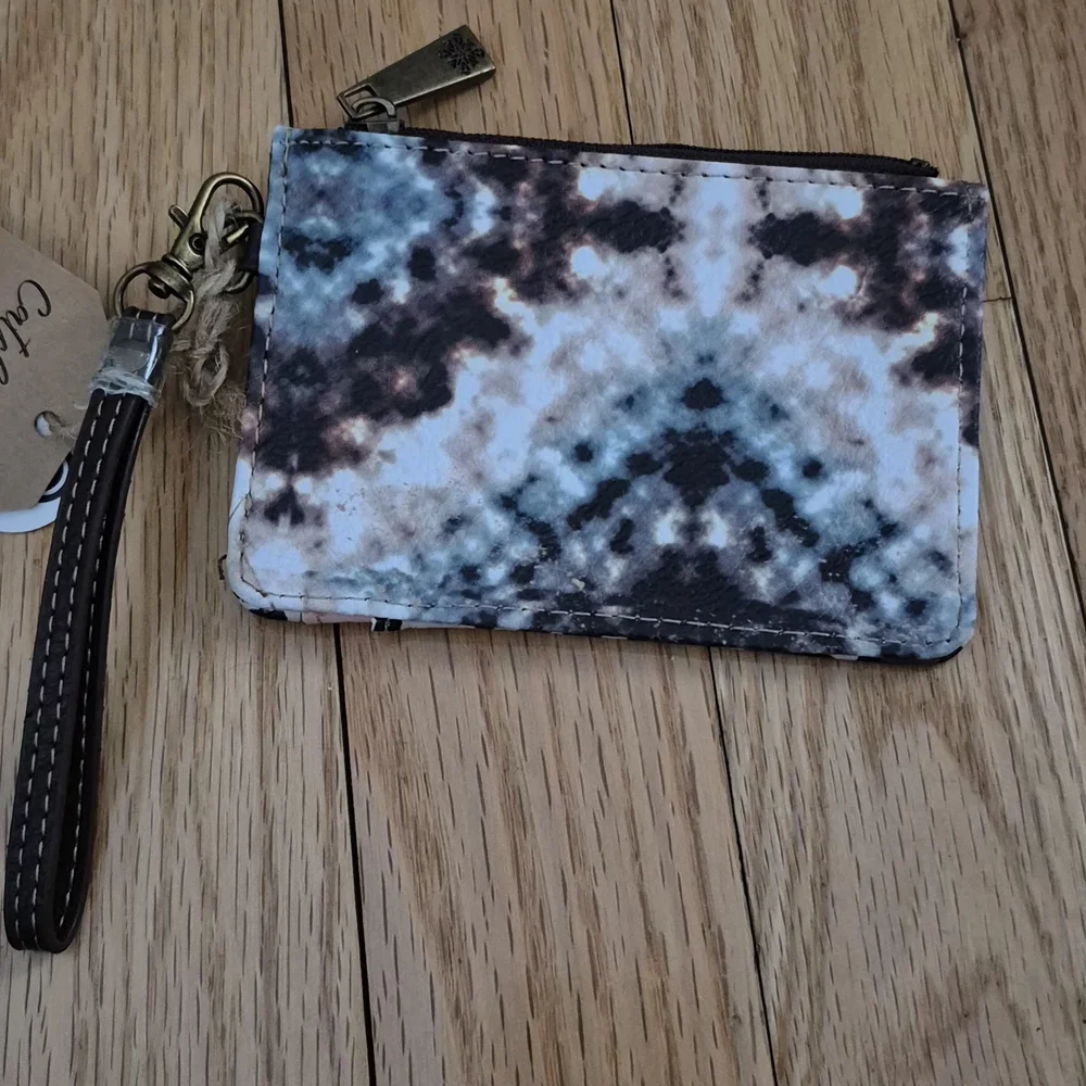 NEW Catchfly Women's Cheetah Print Card Holder Wristlet RFID 22035625WTAN